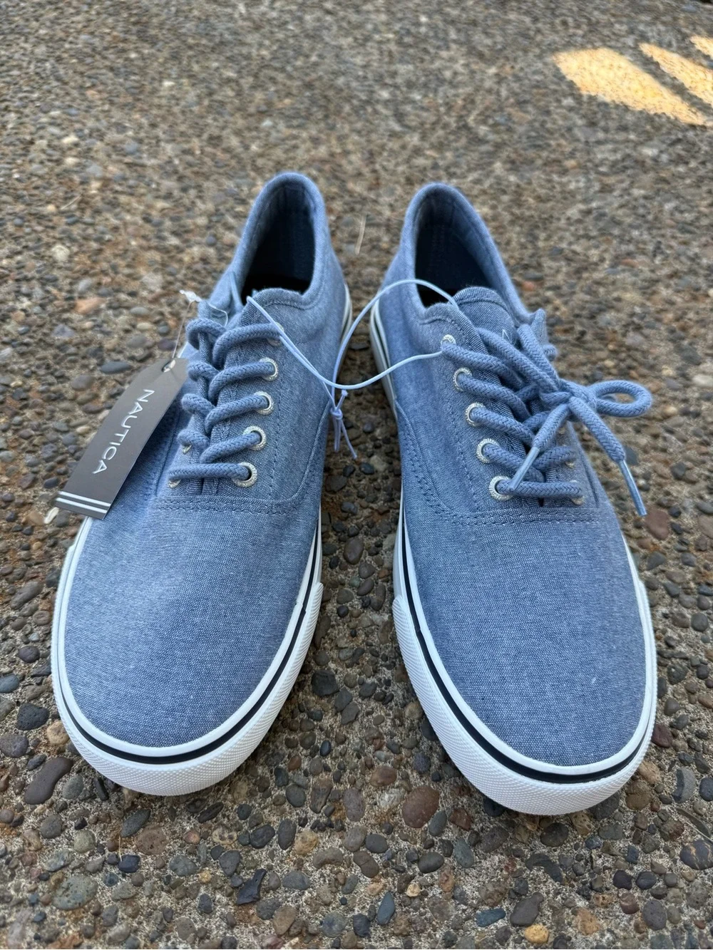 Nautica Men's Light Blue Canvas Low-Top Sneakers